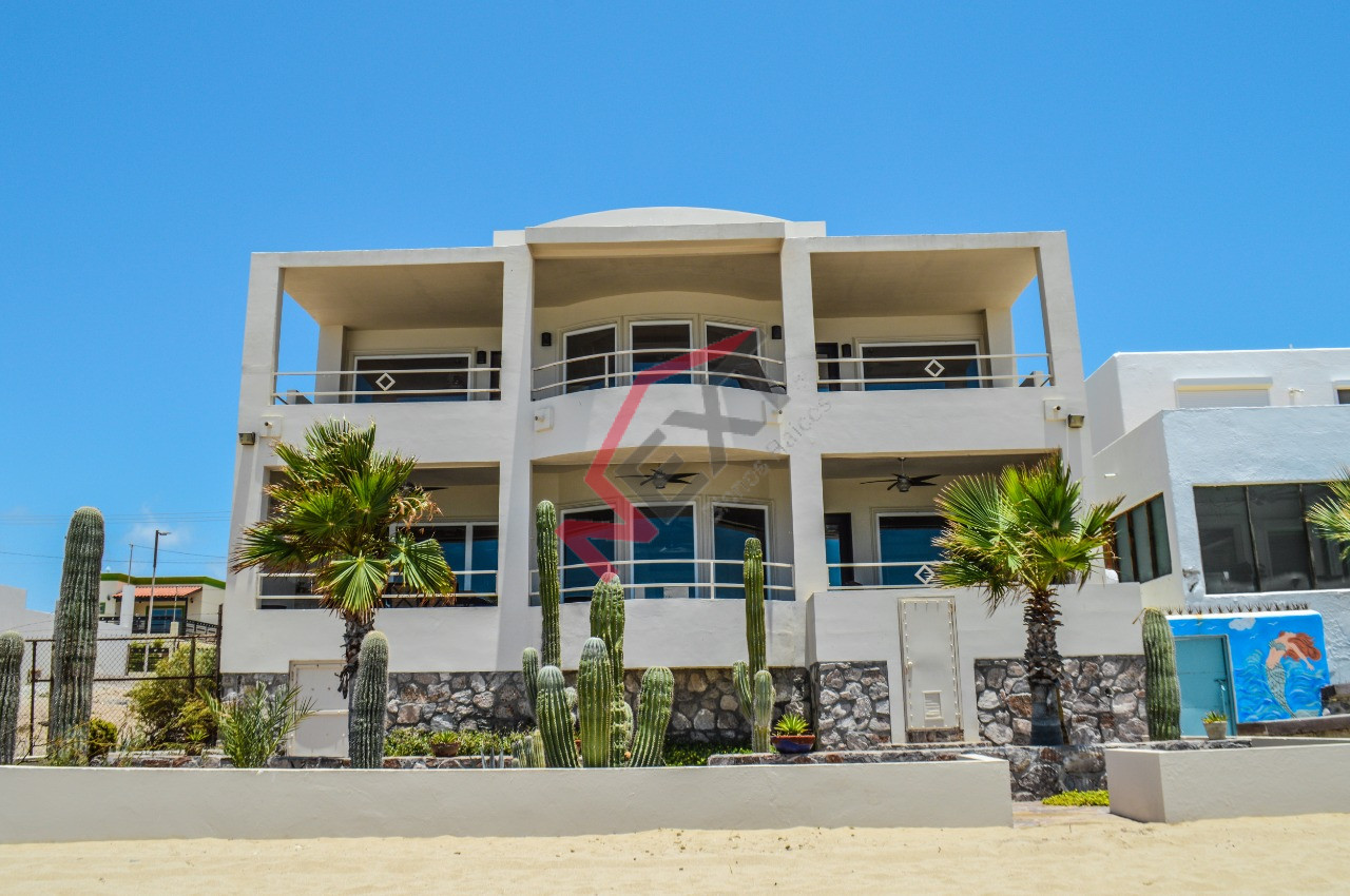 Casa en Baja en Bahia de Kino , Bahía de Kino Centro, , 4 recámaras,   baños,  m2 terreno,  m2 construcción