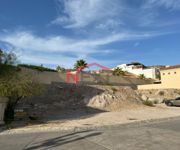 Venta de Terreno Residencial en La Jolla, Seccion Esmeraldas