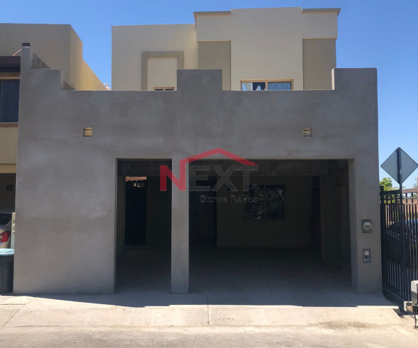 CASA EN VENTA EN CORSICA RESIDENCIAL