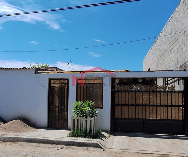 CASA EN VENTA EN COL. SAHUARO