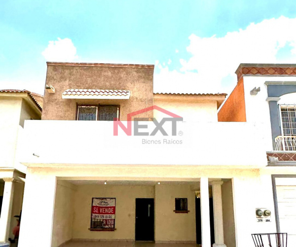 VENTA DE HERMOSA CASA EN PORTAL DEL PEDREGAL¡¡