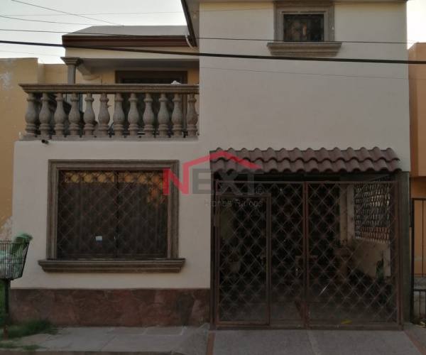 CASA EN VENTA UBICADA EN COL. MIRAVALLE