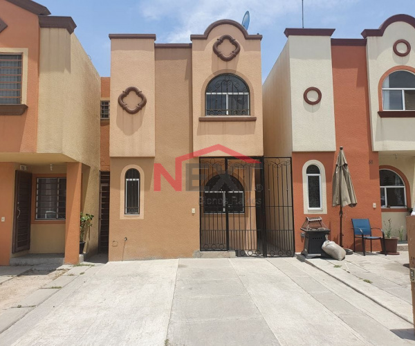 CASA EN RENTA EN FRACCIONAMIENTO JARDIN DE LAS FLORES, BAJA MAQ. EL AGUILA EN TIJUANA