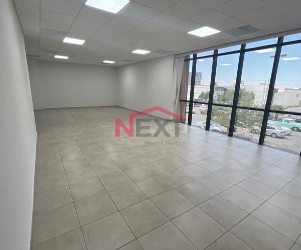 Renta de Oficina para corporativo de 236 mts2 , con lobby y sala de juntas compartidas , ubicada al norte de la ciudad.