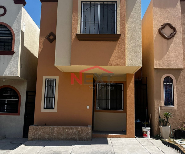 CASA EN VENTA EN FRACCIONAMIENTO JARDIN DE LAS FLORES, BAJA MAQ. EL AGUILA, TIJUANA