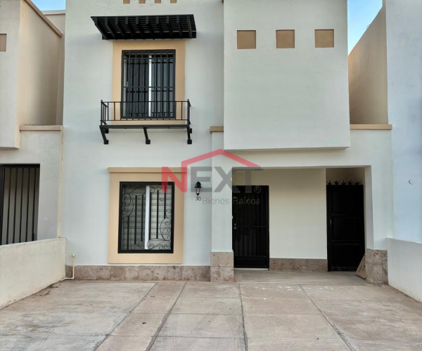 CASA EN RENTA EN PROVINCIAS RESIDENCIAL