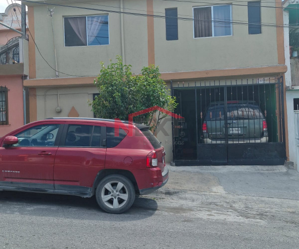 CASA EN VENTA EN LA COL.  VICENTE GUERRERO