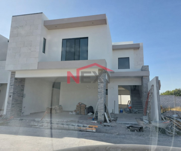 CASA EN VENTA AL NORTE