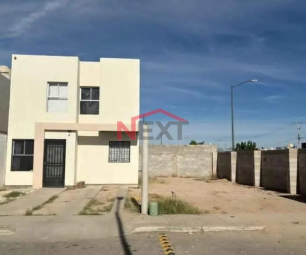 CASA EN VENTA EN FRACC. ALTARES