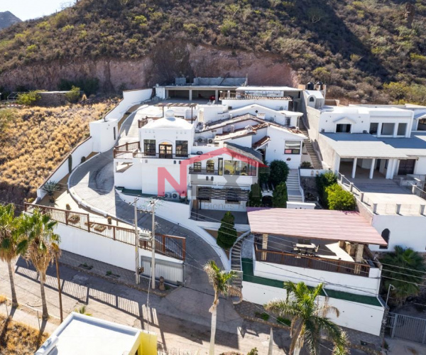 Residencia en venta en Lomas de Cortés en Miramar