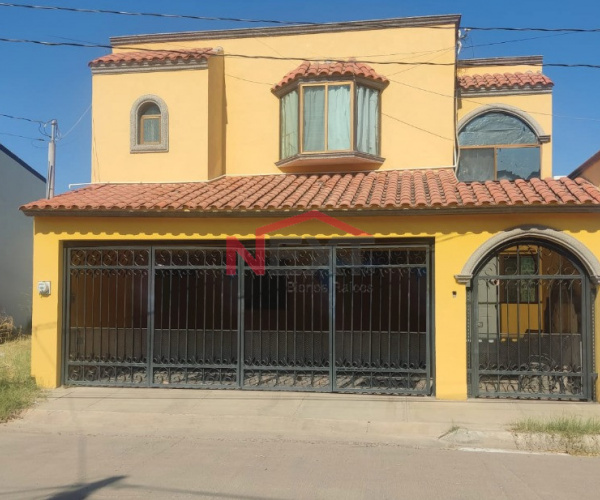 CASA EN VENTA EN COL. ARBOLEDAS