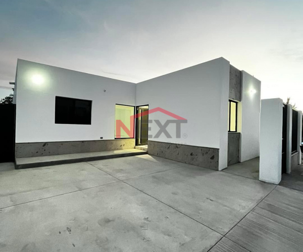 CASA EN VENTA EN COL. SAHUARO