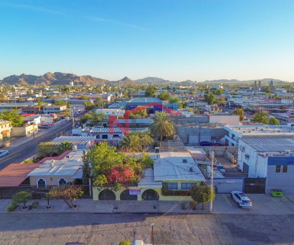 CASA EN VENTA EN COL. SAN BENITO