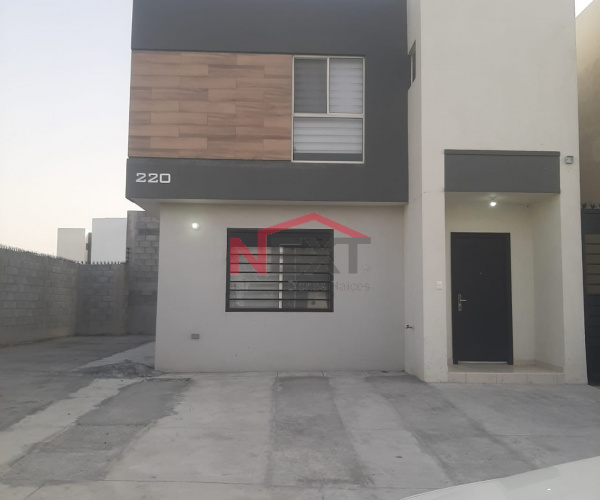 SE RENTA CASA EN VILLAS CASTELLANAS AL PONIENTE