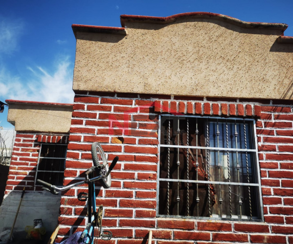 CASA EN VENTA EN COL. ALTARES
