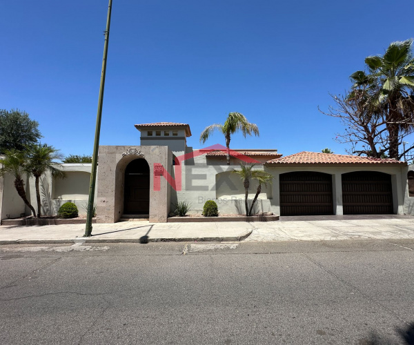 CASA EN VENTA EN COL. PITIC