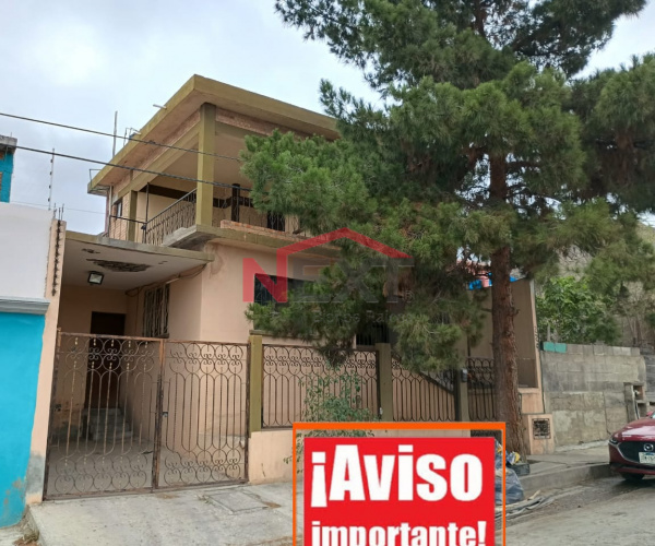 VENTA EN COLONIA OSCAR FLORES TAPIA A  5 MINUTOS DEL CENTRO
