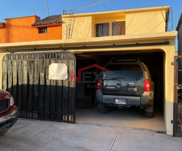 CASA EN VENTA UBICADA EN COL. VALLE DORADO