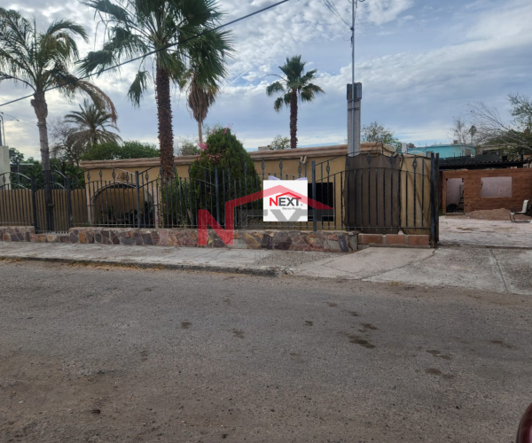 CASA EN VENTA EN COL. SAN JUAN