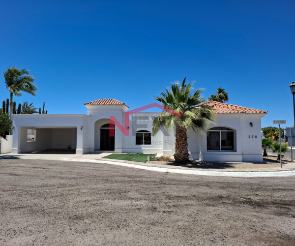 SE VENDE CASA DE 1 PLANTA EN COUNTRY CLUB SAN CARLOS