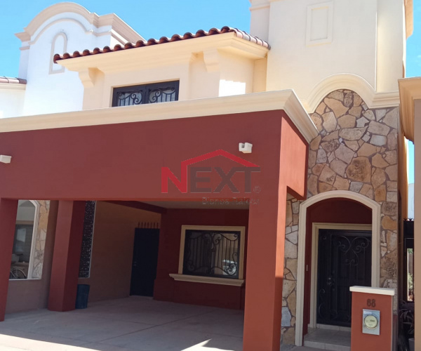 CASA EN RENTA EN EL COSQUISTADOR RESIDENCIAL