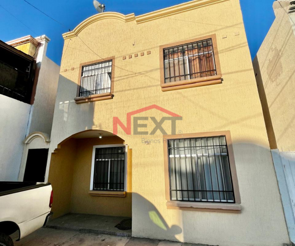 CASA EN VENTA EN LAS LOMAS
