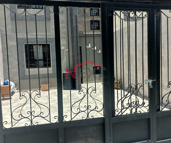 CASA EN VENTA AL SUR