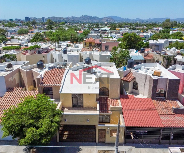 CASA EN VENTA EN COL. COLINAS