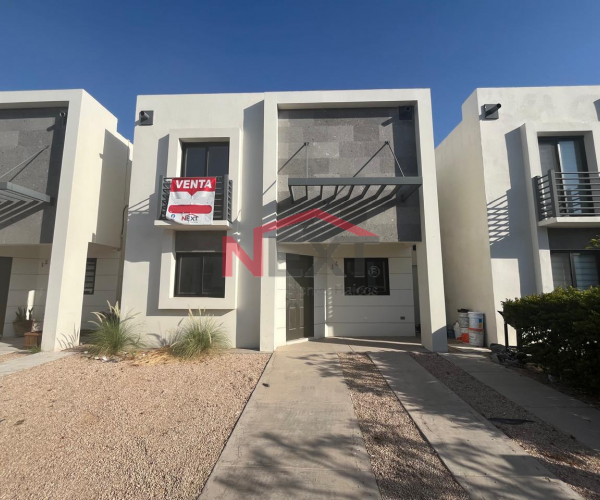 CASA EN VENTA EN MURANO RESIDENCIAL