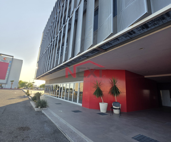 LOCAL COMERCIAL EN RENTA EN PLAZA QUIROGA