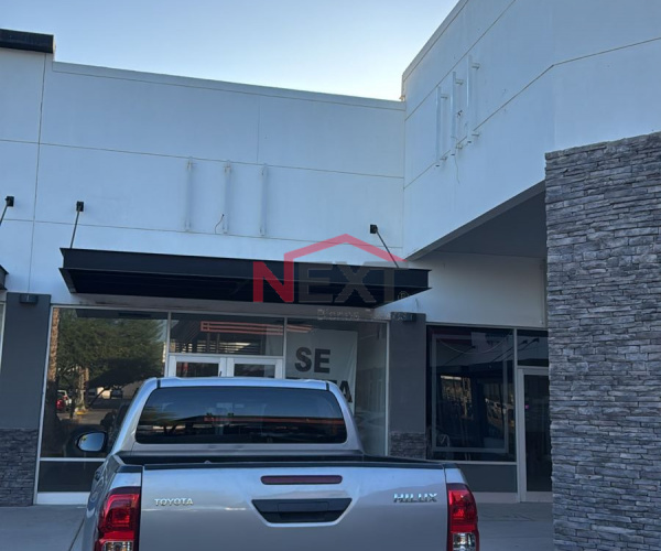 LOCAL COMERCIAL EN RENTA EN PLAZA PROGRSO