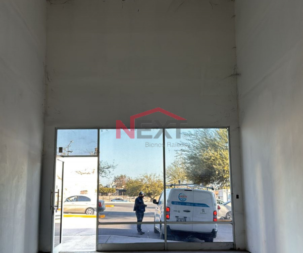 LOCAL COMERCIAL EN RENTA EN PLAZA PROGRESO