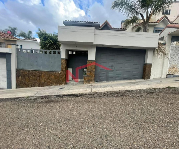 CASA EN RENTA EN PRIVADA RESIDENCIAL AGUA CALIENTE TIJUANA