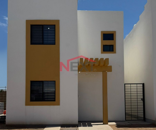 CASA EN RENTA EN CERRADA CASTELINA