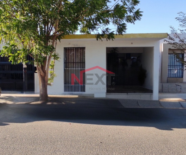 CASA EN VENTA EN QUINTA ESMERALDA