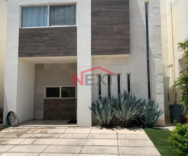 CASA EN RENTA EN SIENA RESIDENCIAL