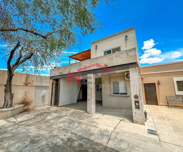 CASA EN VENTA CON DEPARTAMENTO EN REAL DE QUIROGA