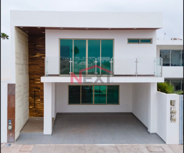 CASA EN VENTA EN EL COUNTRY CLUB