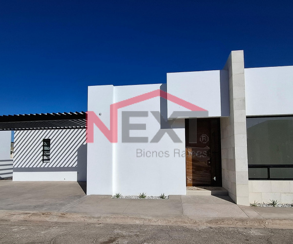 SE VENDE CASA NUEVA CON ALBERCA DE 3 HABITACIONES EN COUNTRY CLUB, SAN CARLOS.