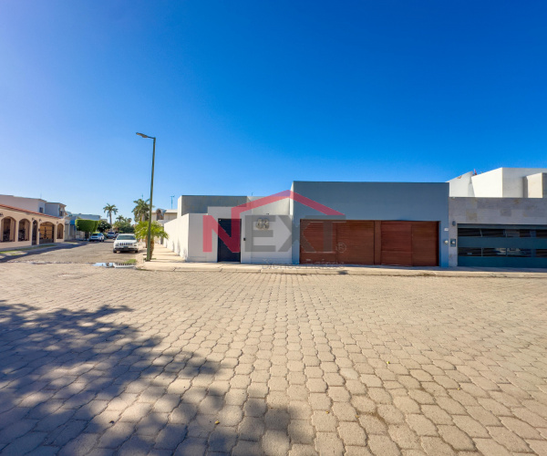 CASA EN VENTA EN COL. RAQUET CLUB