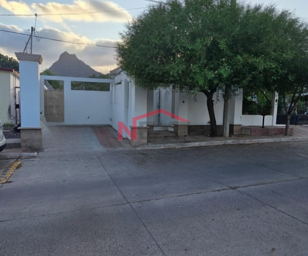 CASA EN VENTA COL. PRETOLERA
