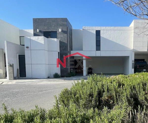 CASA EN RENTA CON RECAMARA EN PLANTA BAJA EN RESIDENCIAL RINCÓN DE LOS ENCINOS