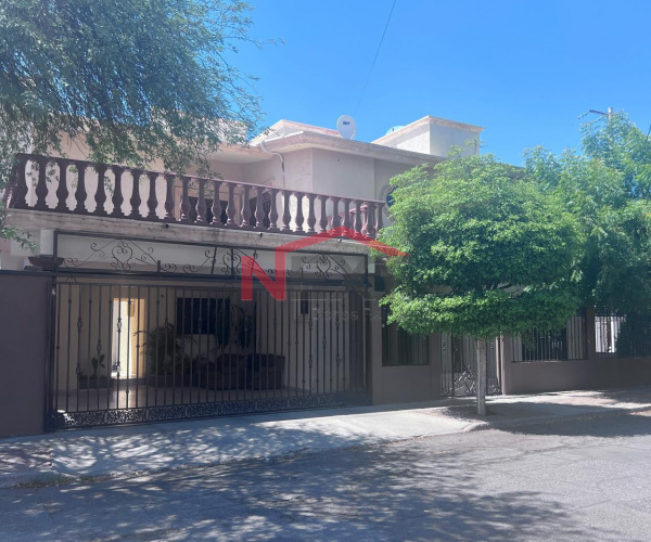 CASA EN RENTA EN COL. PRADOS DE CENTENARIO
