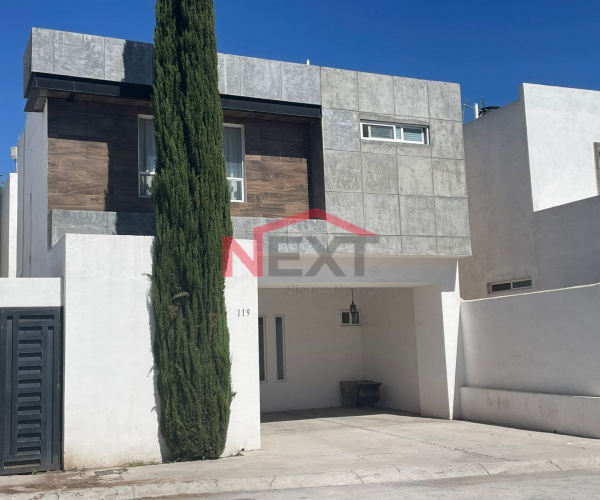 CASA EN RENTA  EN EL FRACCIONAMIENTO ANTARA