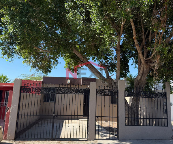 CASA EN VENTA EN COL. JARDINES