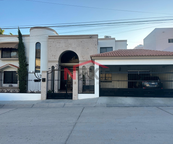 CASA EN VENTA EN LA PALOMA II