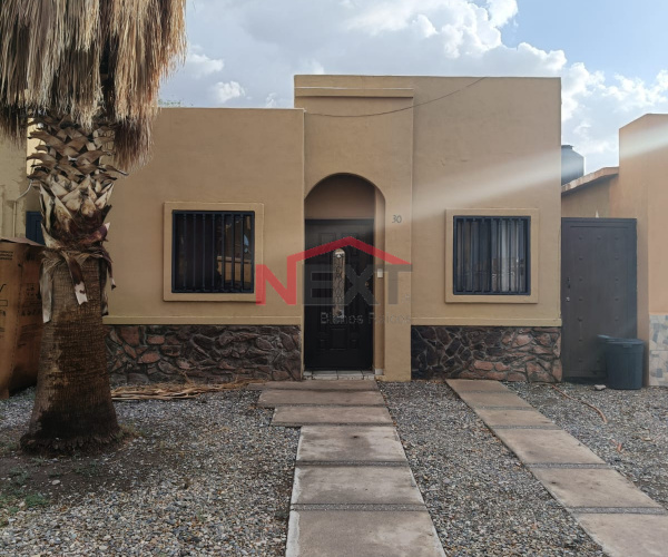 CASA EN RENTA EN FRACC. VILLA LOURDES