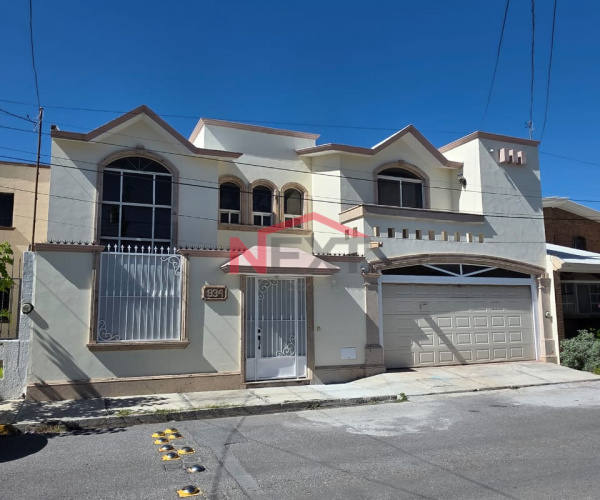CASA EN RENTA  EN COL LATINO 8 PANELES