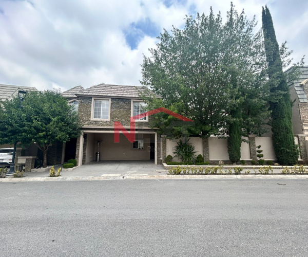 🏡 Casa en venta  al norte de Saltillo en fraccionamiento cerrado Villa Bonita