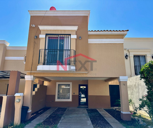 CASA EN RENTA EN EL ESPLENDOR